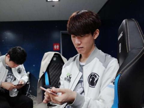 全球视野：格鲁吉亚与亚美尼亚如何成为俄罗斯赌客的新避风港。（全球观察：格鲁吉亚与亚美尼亚为何崛起为俄罗斯赌客的新避风港）