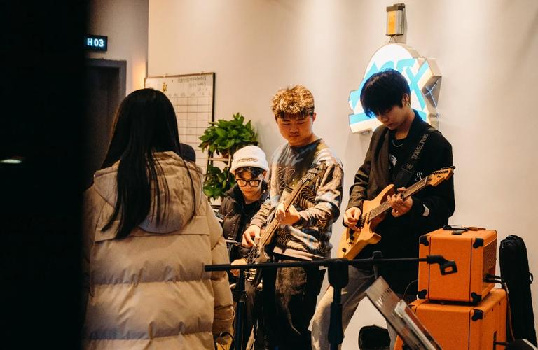 【战报】2021KPL春季赛常规赛第二轮W2D4，杭州LGD大鹅 1-3 RW侠