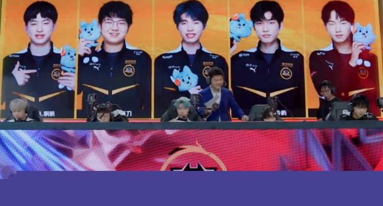 传闻：Riot Games考虑允许教练在比赛期间与玩家沟通