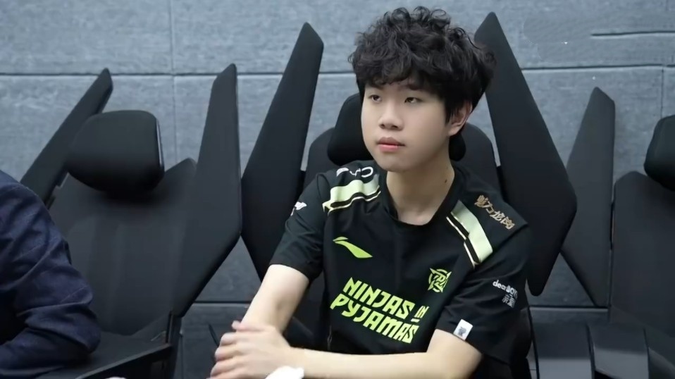 麻将里防守从哪开始（麻将防守该从哪里入手？）